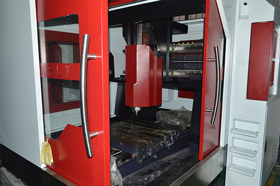 精密雕銑機(jī)